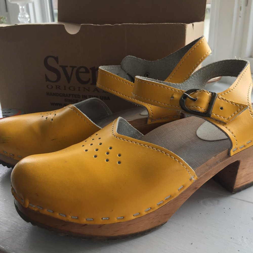 Sven Yellow Mary Jane Mid-Heel Clogs 39, leather and wood